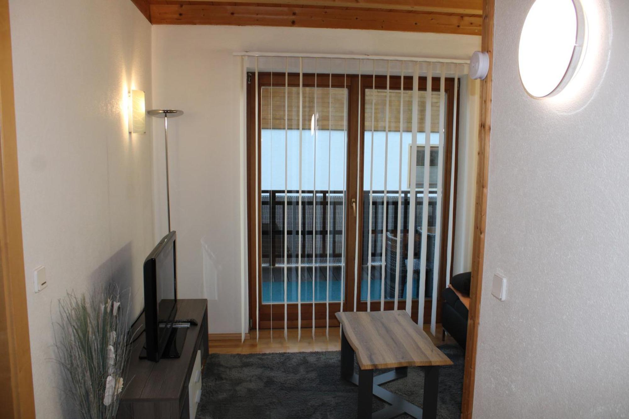 Ferienwohnung Waldheim 格赖芬堡 外观 照片